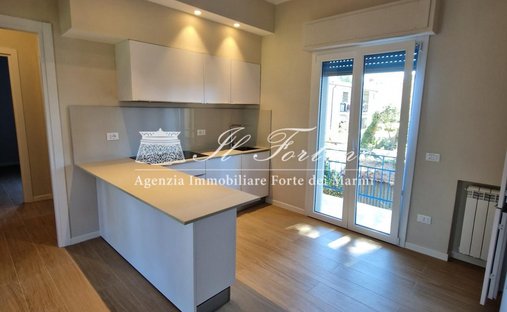 Appartamento a Vittoria Apuana, Forte dei Marmi, Toscana 1