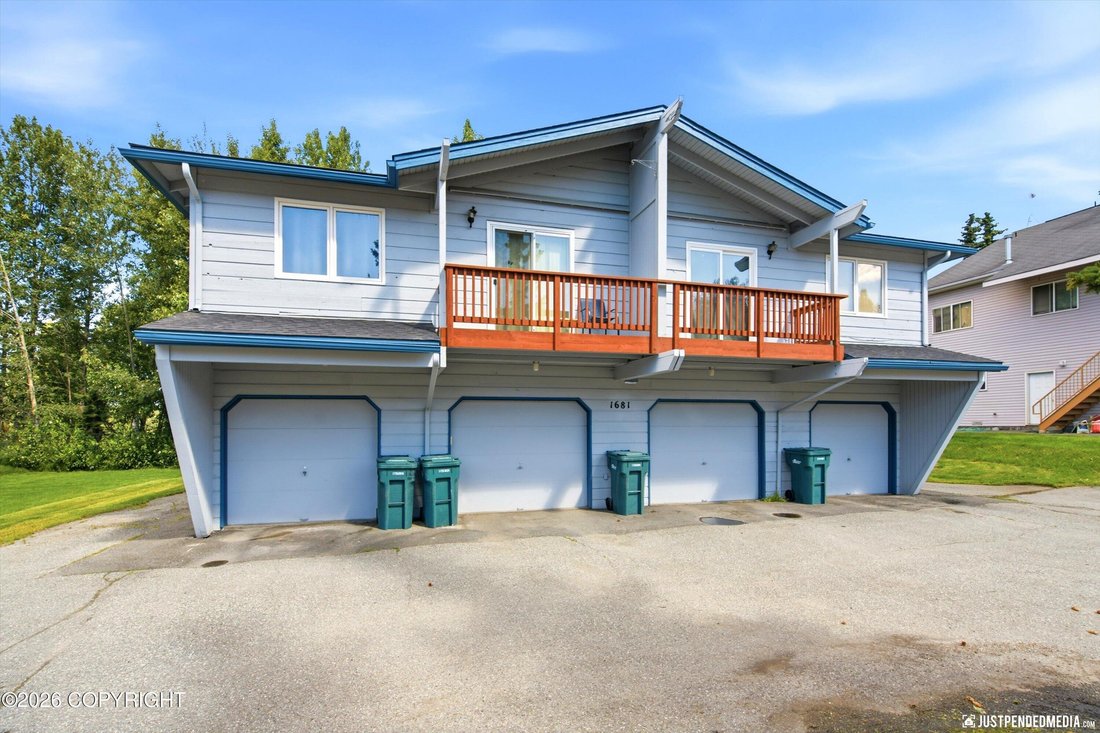 Anchorage, Alaska, United States 3 - 18561720