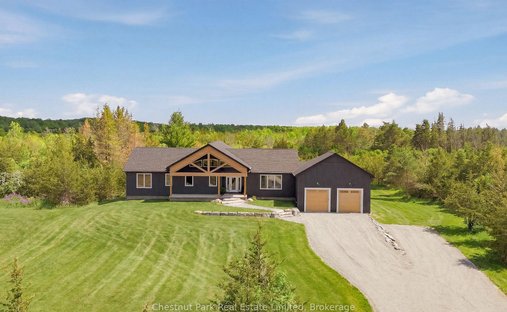 House in Prince Edward, Ontario, Canada 1