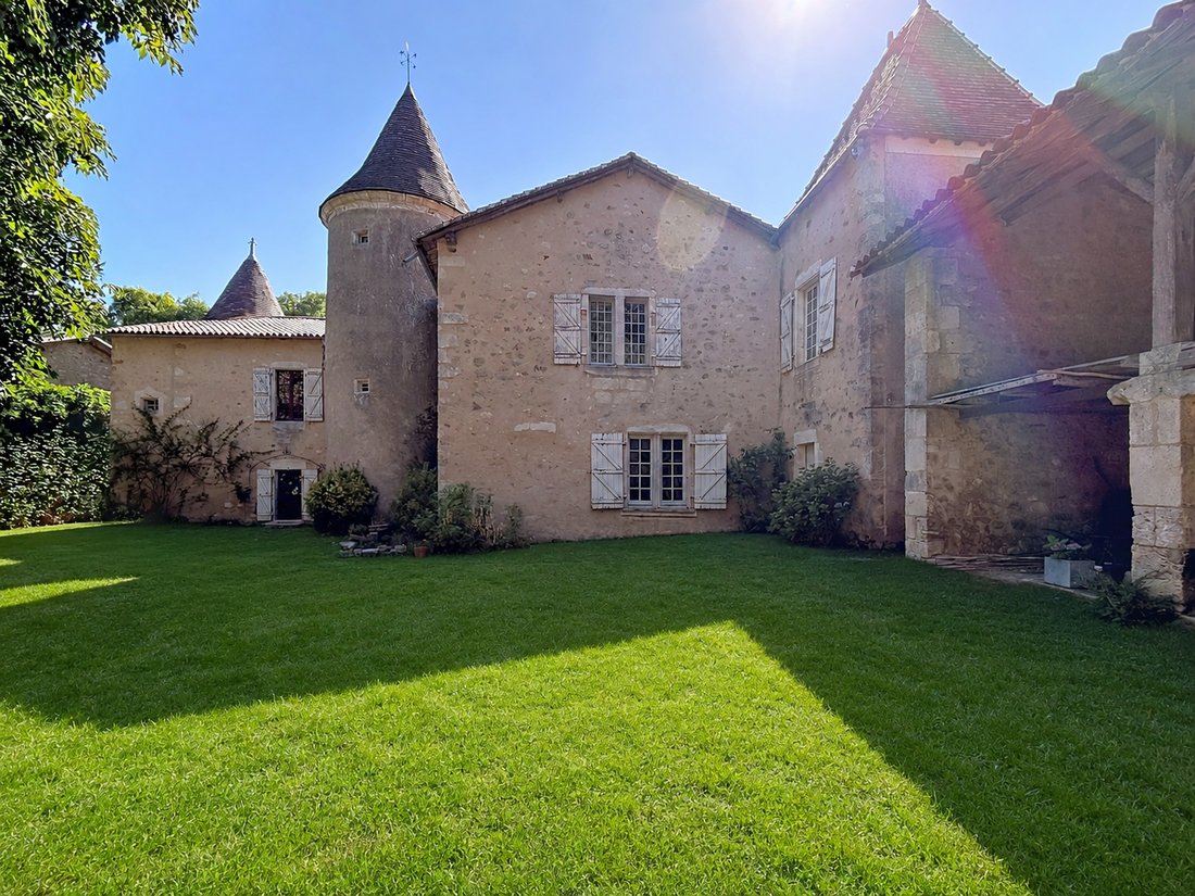 House in Montbron, Nouvelle-Aquitaine, France 2 - 18565506