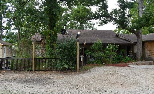 House in Camdenton, Missouri, United States 1