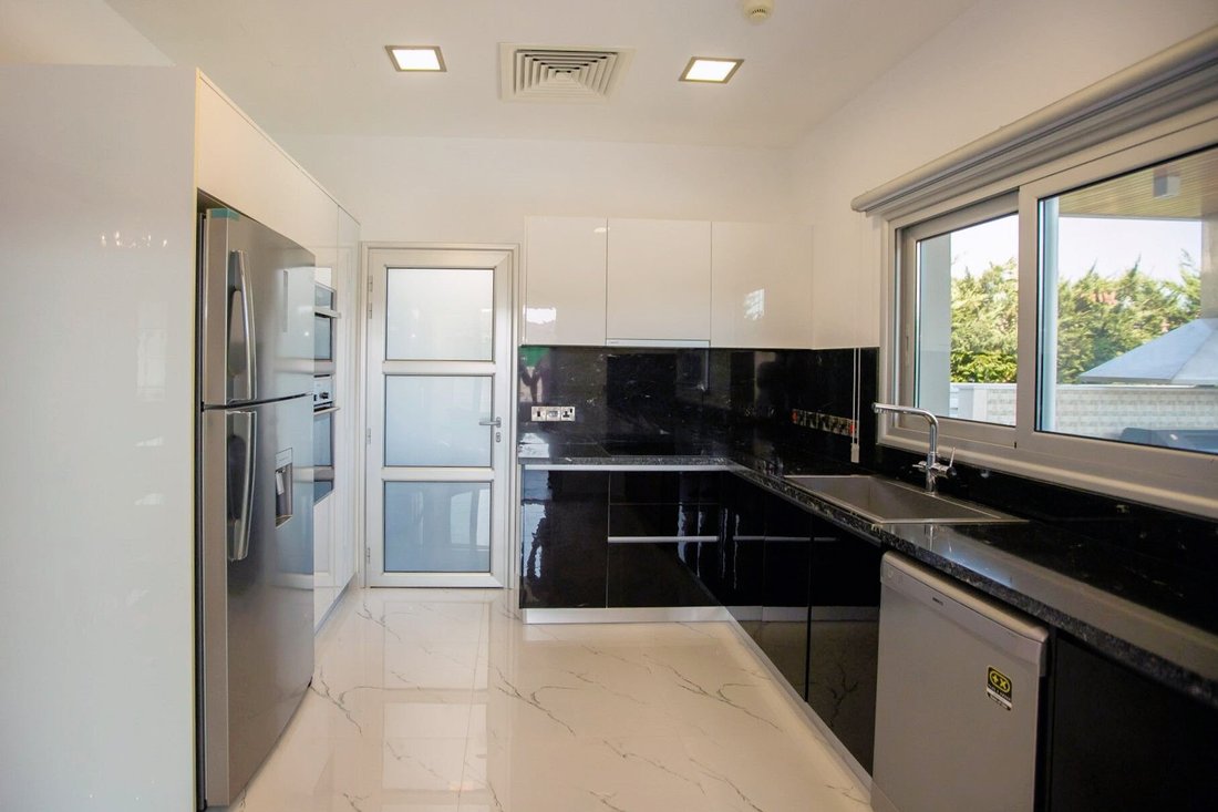 Villa in Agios Tychon, Limassol, Cyprus 4 - 14615038