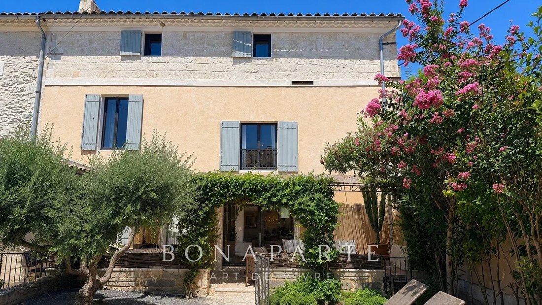 House in Saint-Rémy-de-Provence, Provence-Alpes-Côte d'Azur, France 1 - 18559829