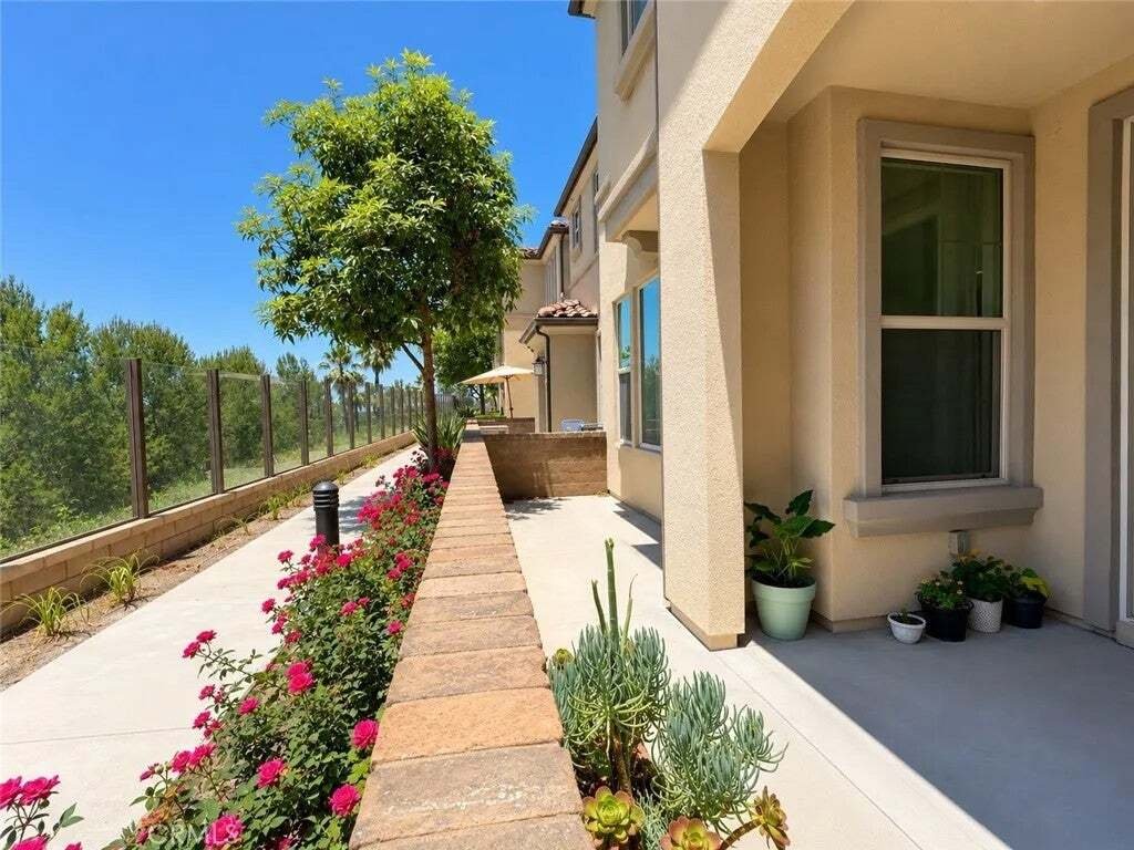 Condo in Lake Forest, California, United States 3 - 18562445