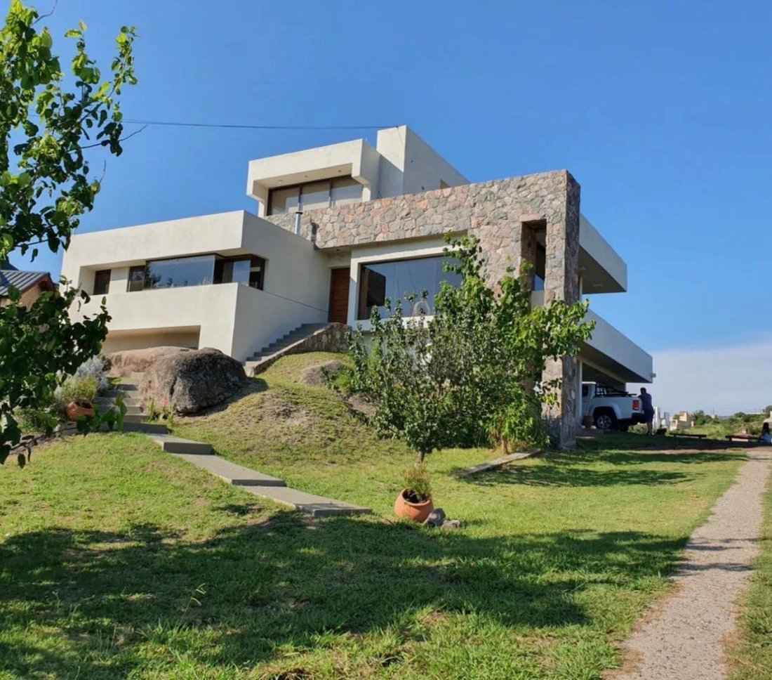 House in Villa Carlos Paz, Cordoba, Argentina 1 - 18560773