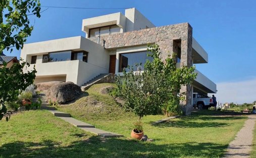 Haus in Villa Carlos Paz, Córdoba, Argentinien 1