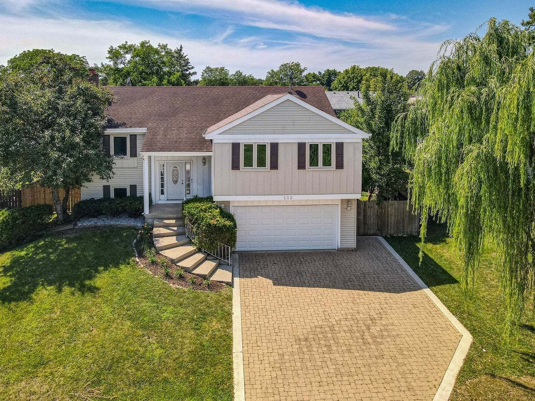 House in Buffalo Grove, Illinois, United States 1 - 18562541