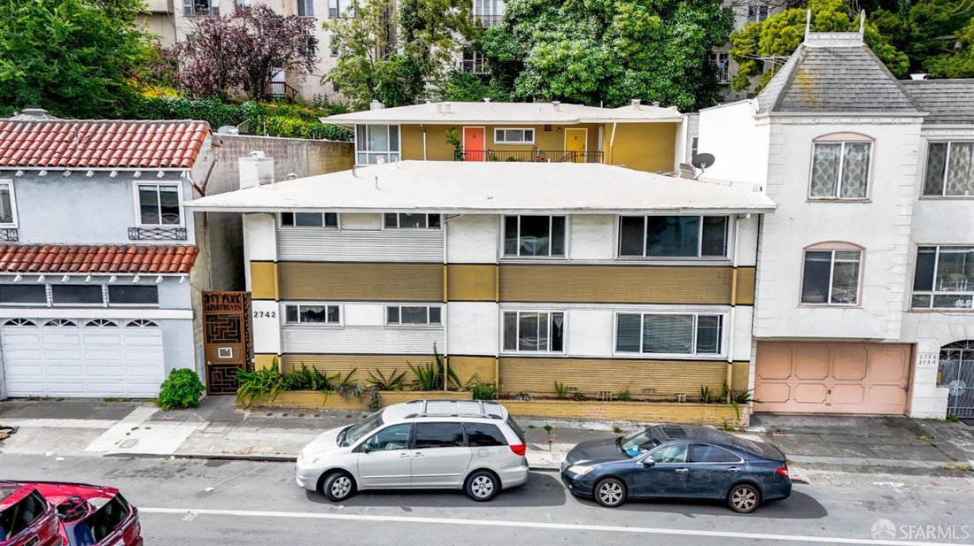 Oakland, California, United States 1 - 18560944