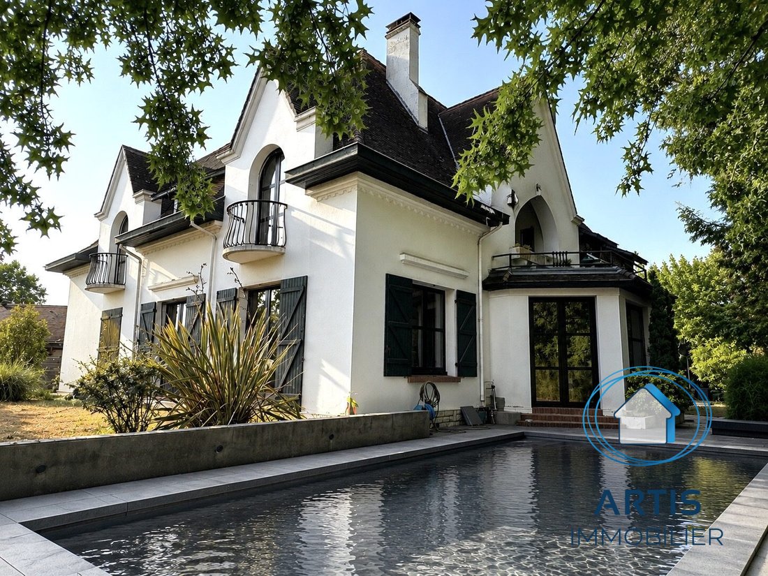 Villa in Est, Saint-Vincent-de-Tyrosse, France 1 - 18564389