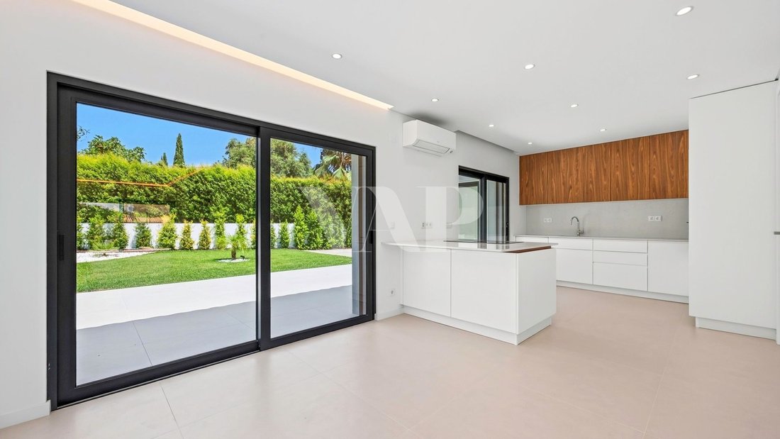Villa in Vilamoura, Quarteira, Algarve 3 - 18563196