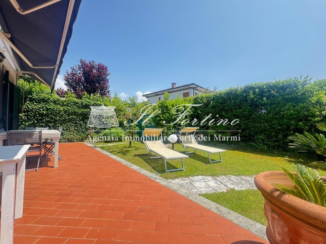 House in Vittoria Apuana, Forte dei Marmi, Tuscany 3 - 18511967