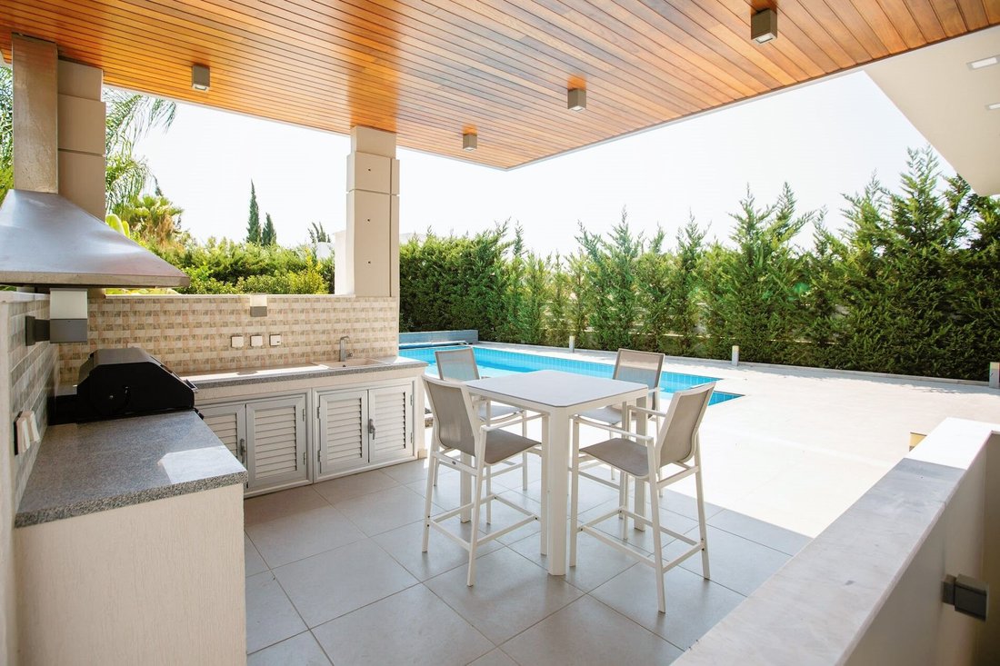 Villa in Agios Tychon, Limassol, Cyprus 4 - 14615036