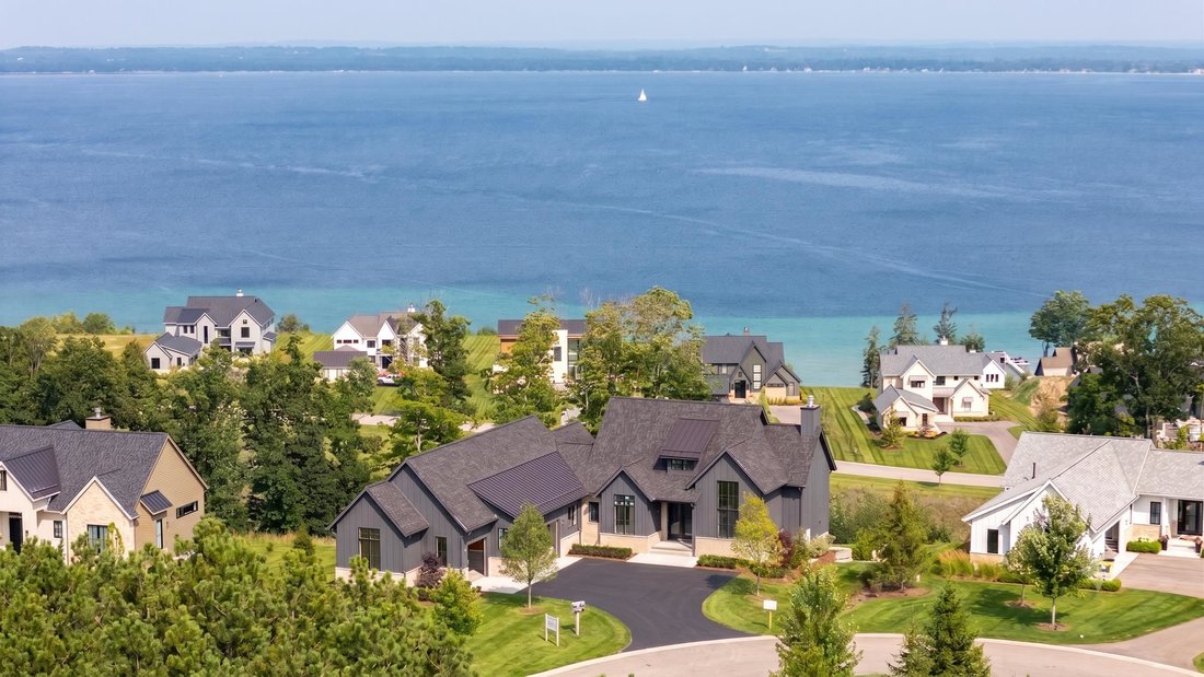 House in Traverse City, Michigan, United States 2 - 18307791