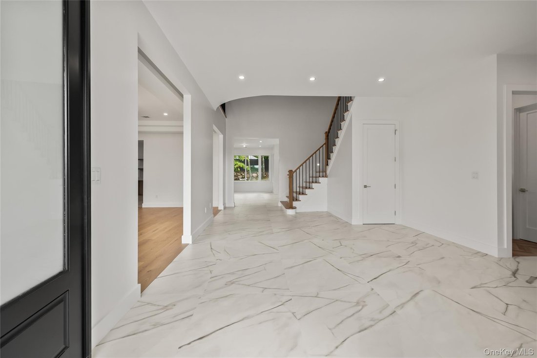 House in Spring Valley, New York, United States 4 - 18562684
