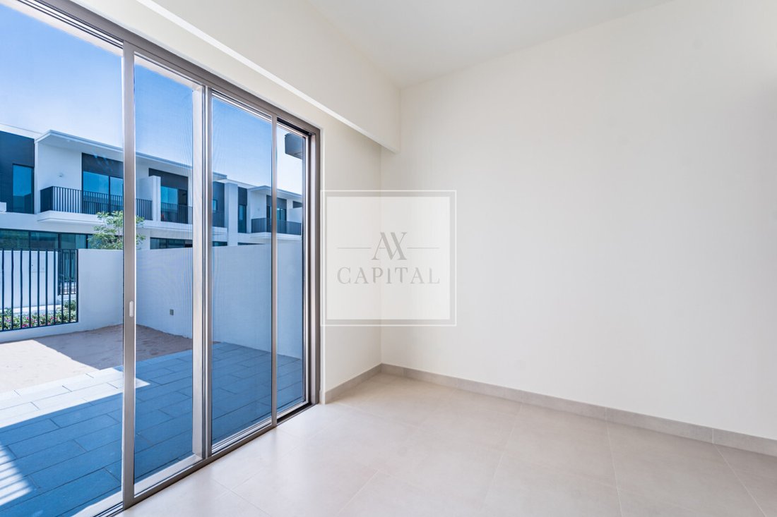Townhouse in Al Yufrah 1, Al Yufrah, Dubai 4 - 18563611