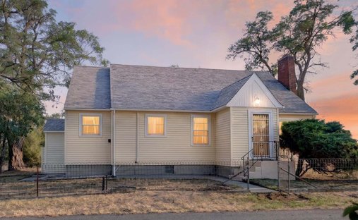 House in Medical Lake, Washington, United States 1