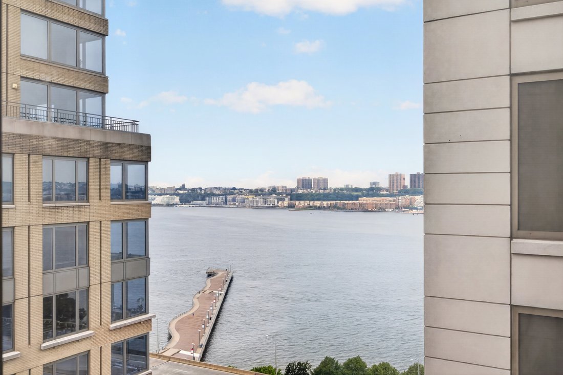 Condo in New York, New York, United States 5 - 18562962