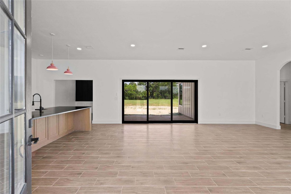 House in Alvin, Texas, United States 5 - 18552914