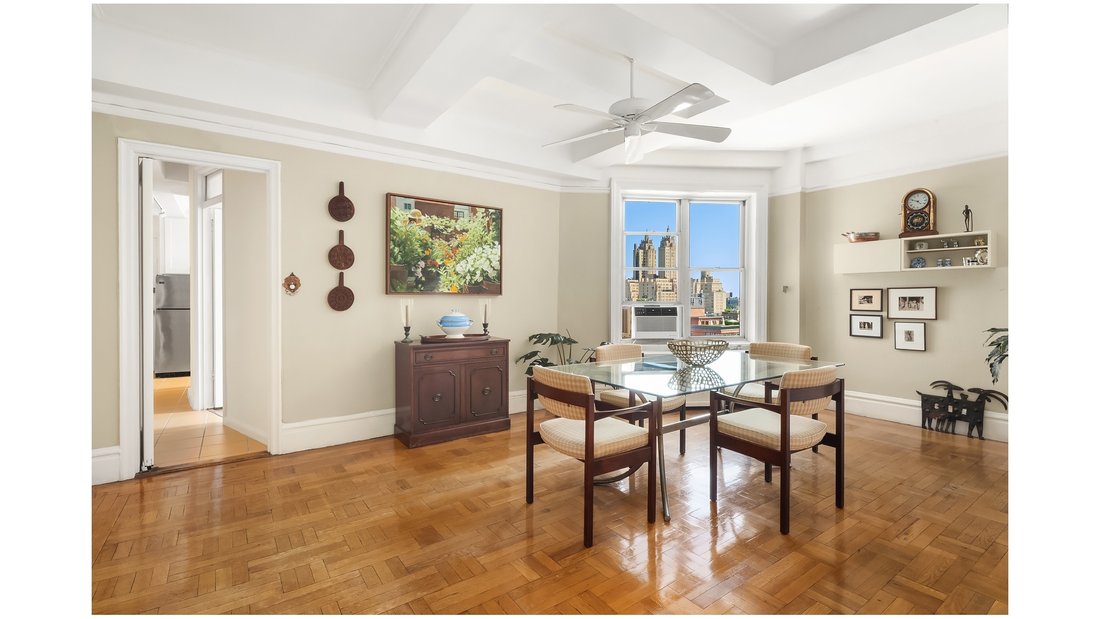 Co Op in New York, New York, United States 5 - 18563071