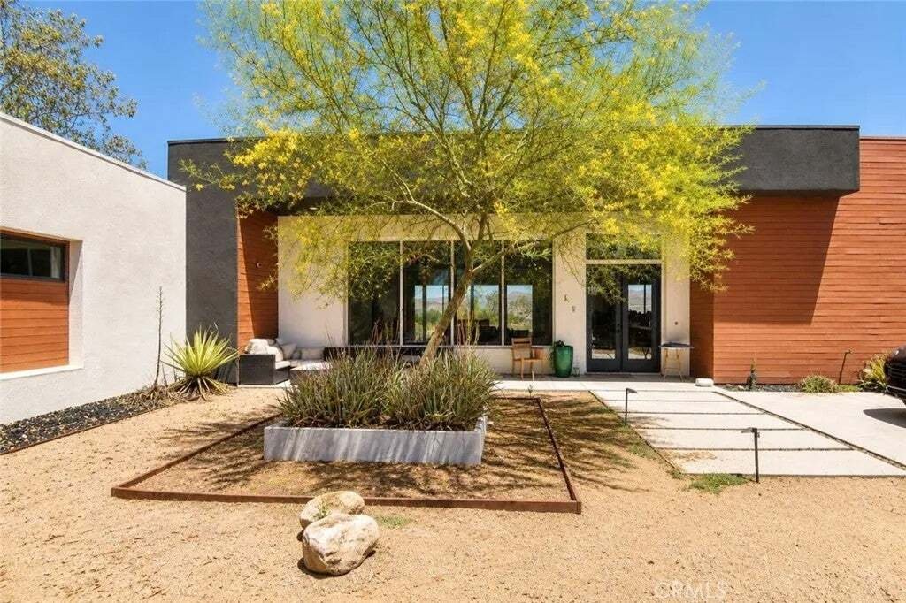 House in Corona, California, United States 3 - 18559087