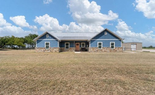House in Rio Vista, Texas, United States 1