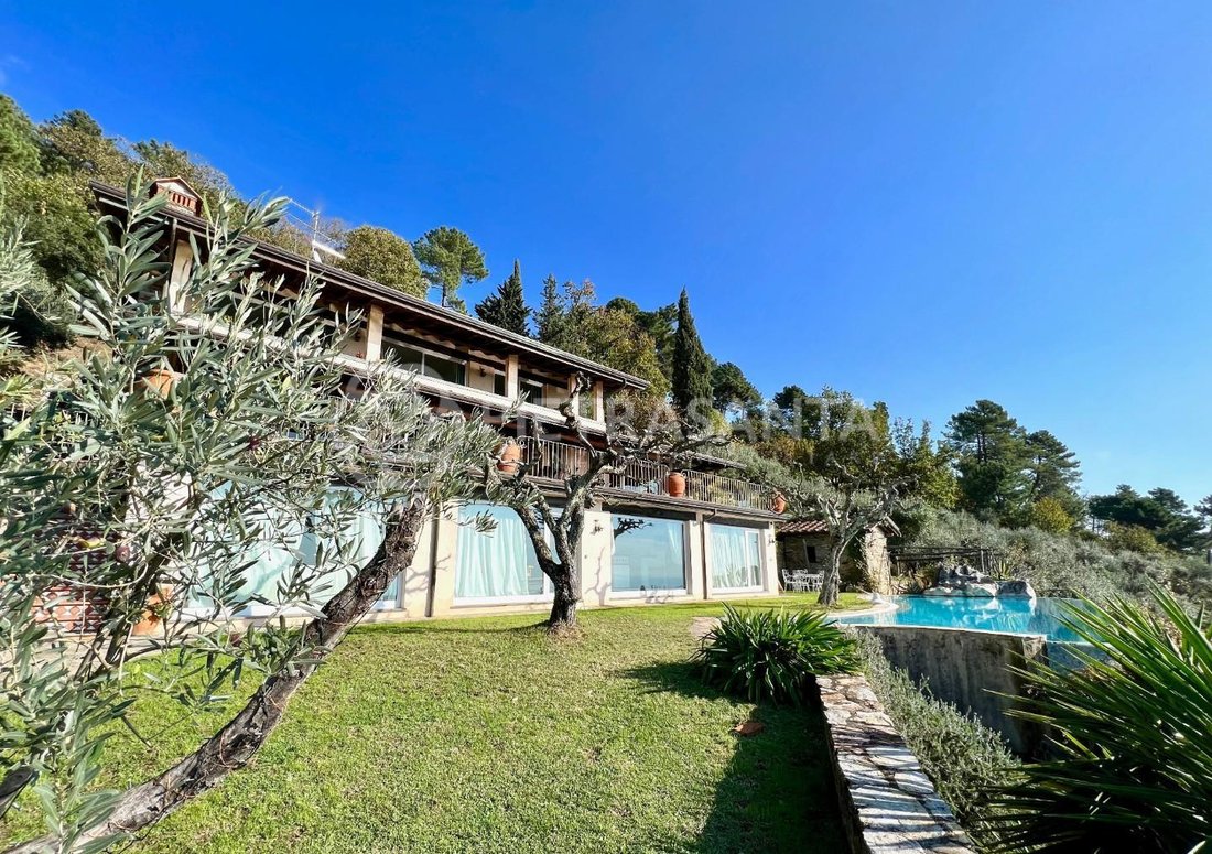 Country House in Pietrasanta, Tuscany, Italy 2 - 18561666