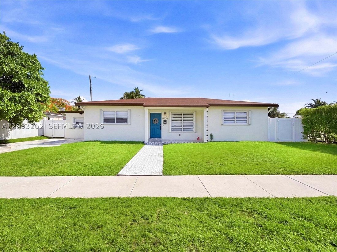 House in Miami, Florida, United States 1 - 18562021