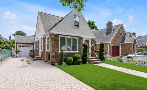House in New York, New York, United States 1