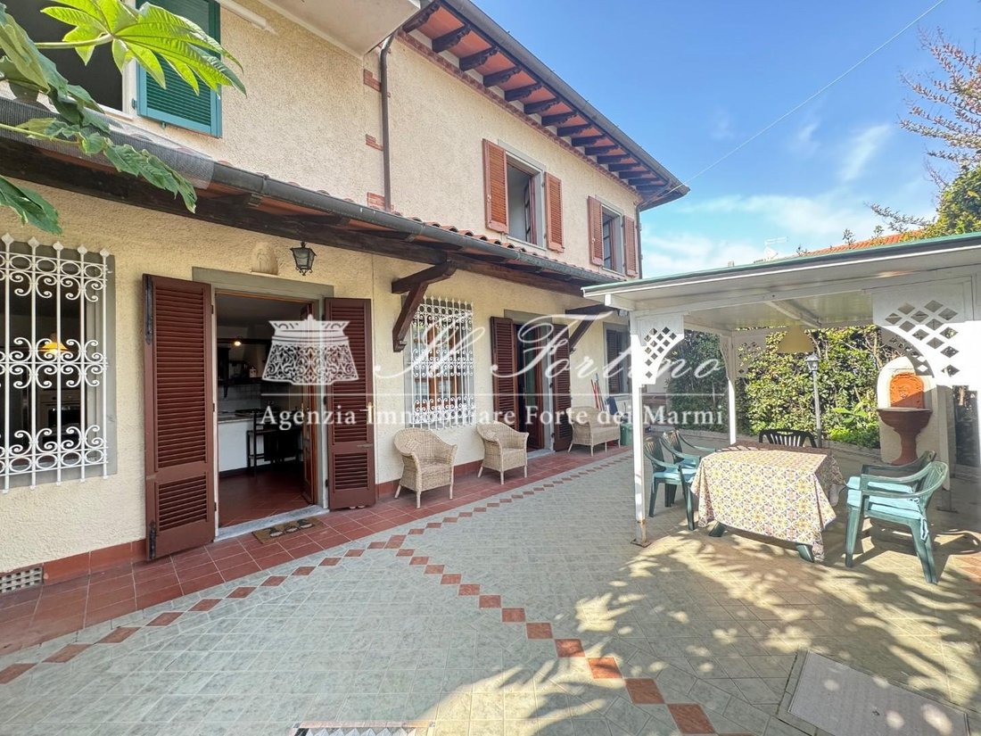 Country House in Center, Forte dei Marmi, Tuscany 2 - 17454571