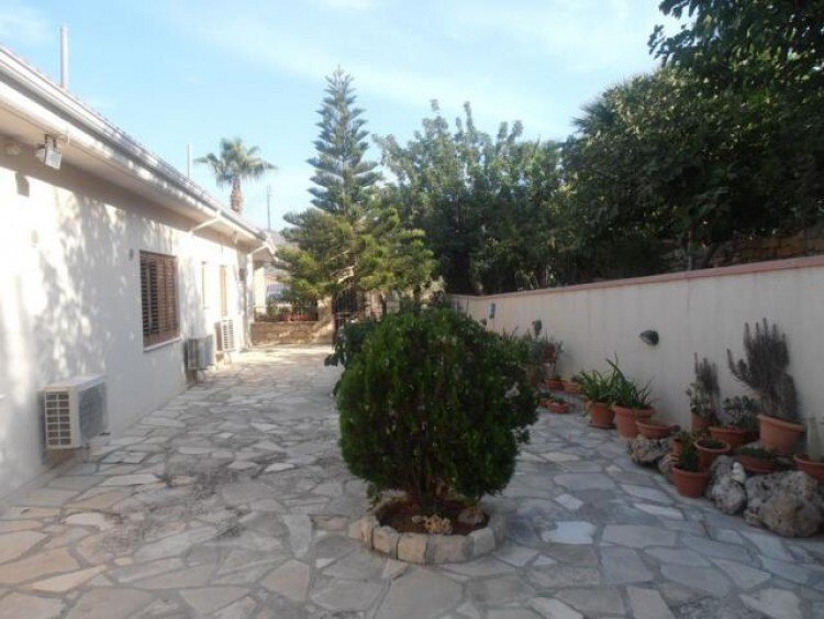 Bungalow in Foinikaria, Limassol, Cyprus 3 - 13004823
