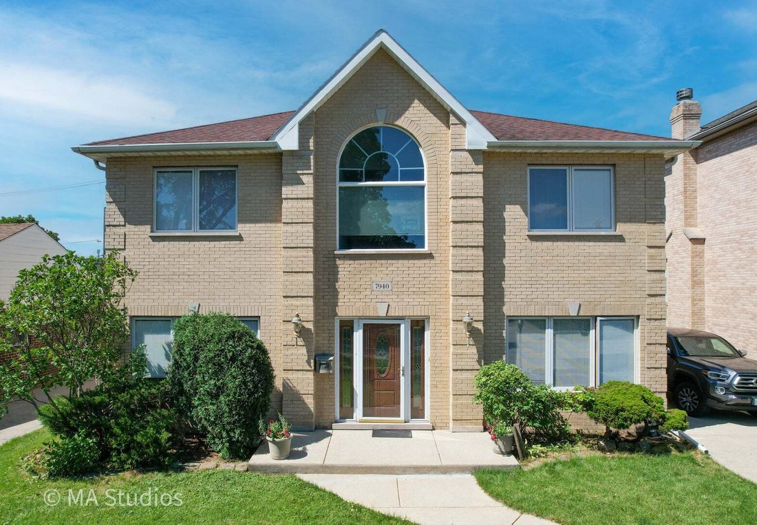 House in Niles, Illinois, United States 1 - 18562569
