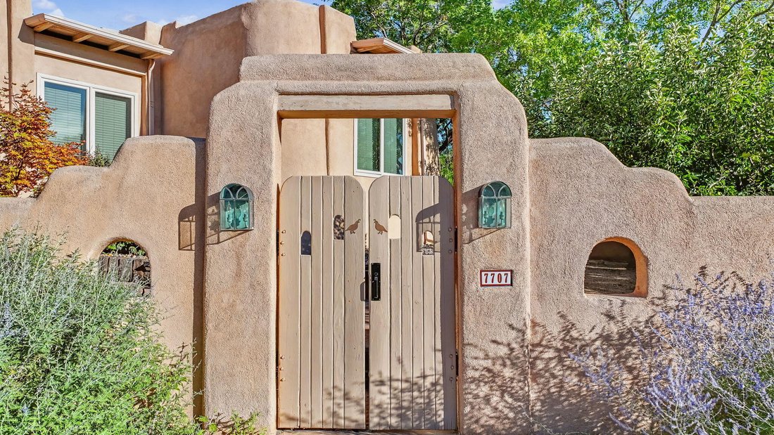 House in Albuquerque, New Mexico, United States 2 - 18560966
