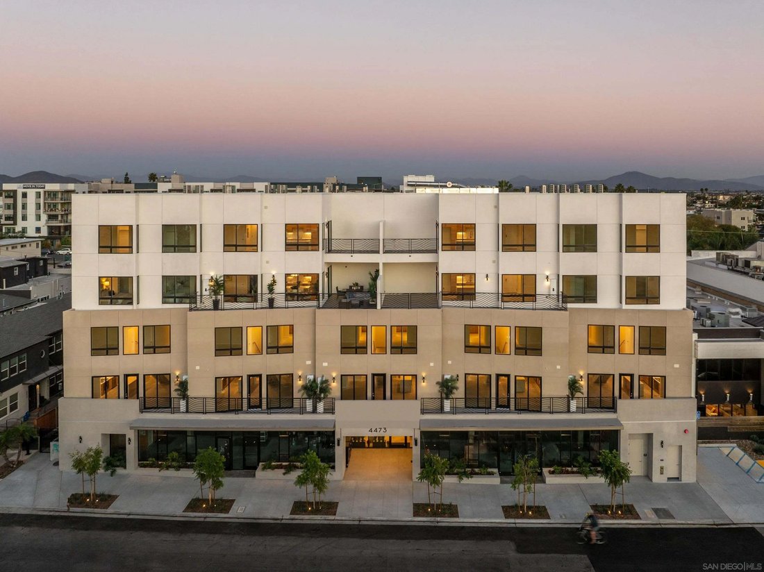 Condo in San Diego, California, United States 2 - 18565146