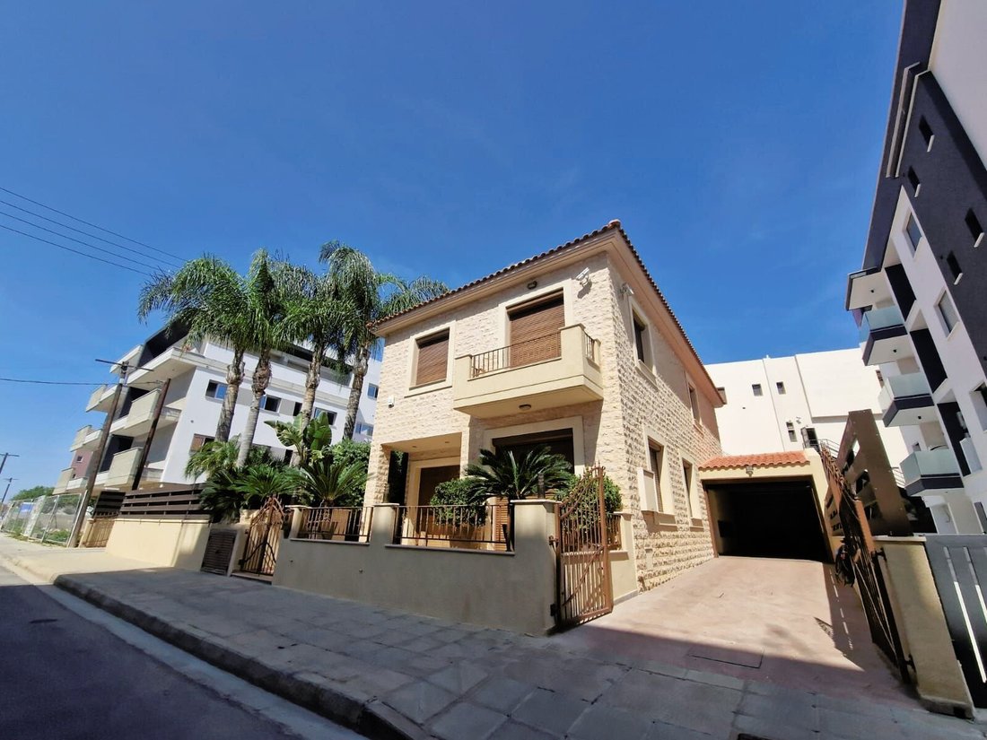Villa in Kato Polemidia, Limassol, Cyprus 4 - 14403702