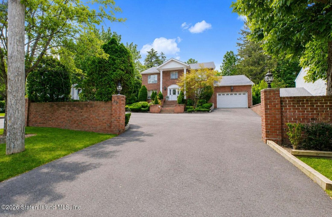 House in New York, New York, United States 2 - 17696093