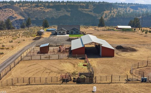 House in Terrebonne, Oregon, United States 1