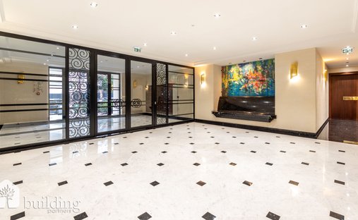 Apartment in La Plaine des Sablons, Neuilly-sur-Seine, France 1