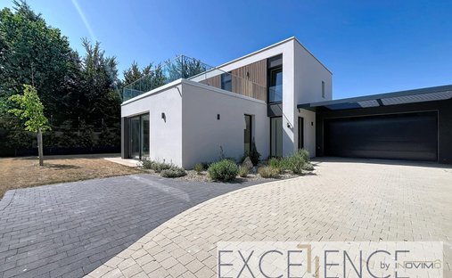 House in Rosendaël-Centre, Dunkerque, France 1