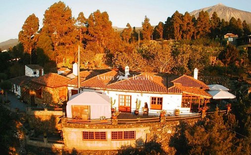 Villa in Icod de los Vinos, Canary Islands, Spain 1