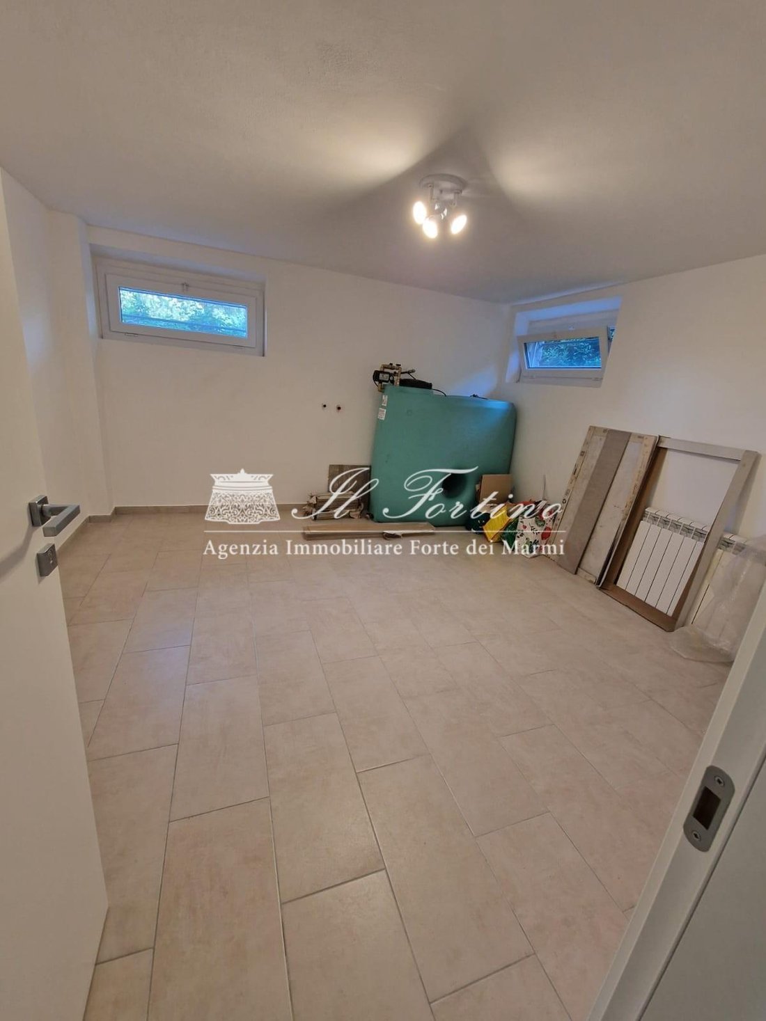 Apartment in Vittoria Apuana, Forte dei Marmi, Tuscany 4 - 18407633
