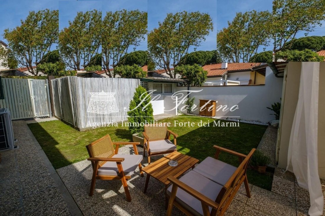 Apartment in Vittoria Apuana, Forte dei Marmi, Tuscany 2 - 18395085