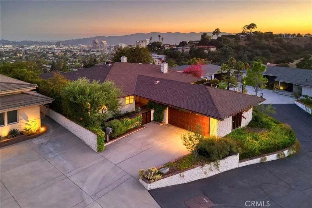 House in Glendale, California, United States 1 - 18562435