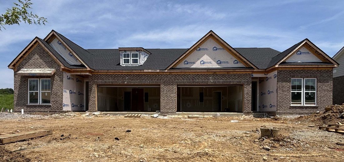 Co Op in Spring Hill, Tennessee, United States 2 - 18019824