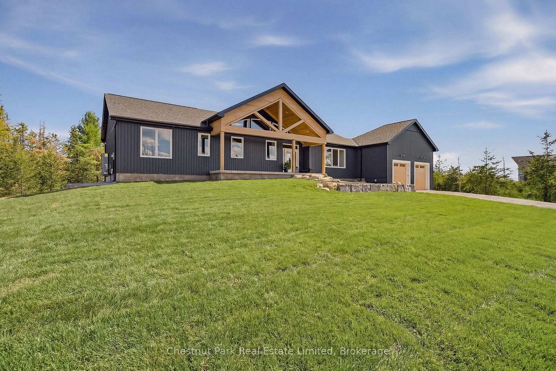 House in Prince Edward, Ontario, Canada 4 - 18566272