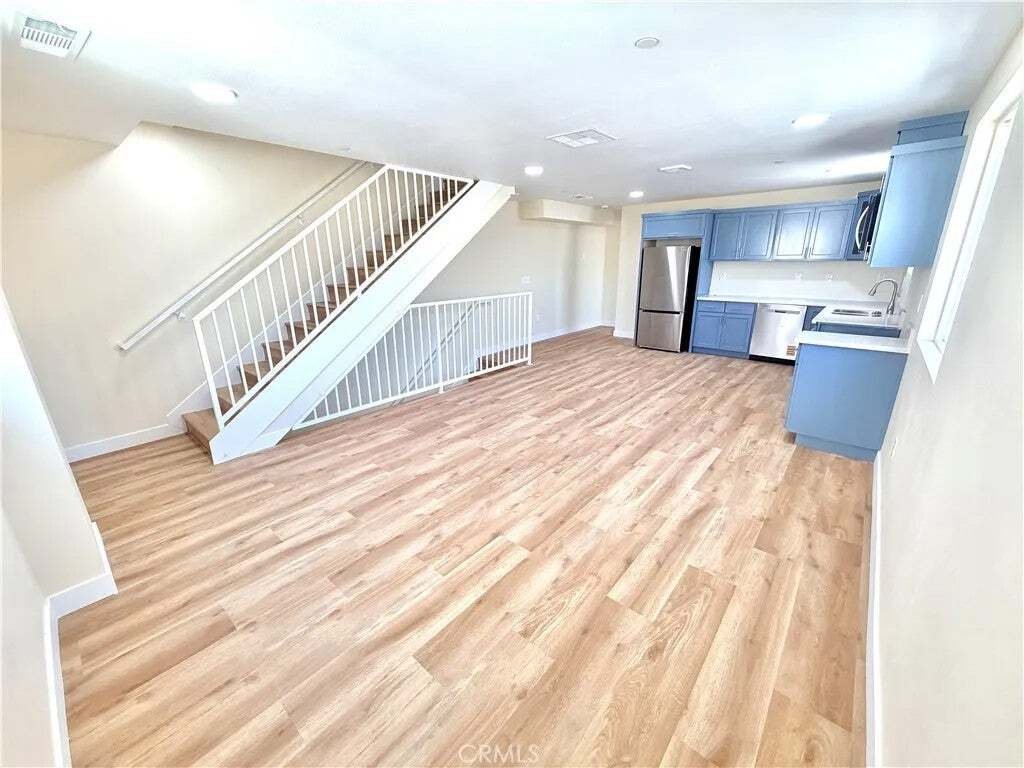 East Los Angeles, California, United States 3 - 18559438