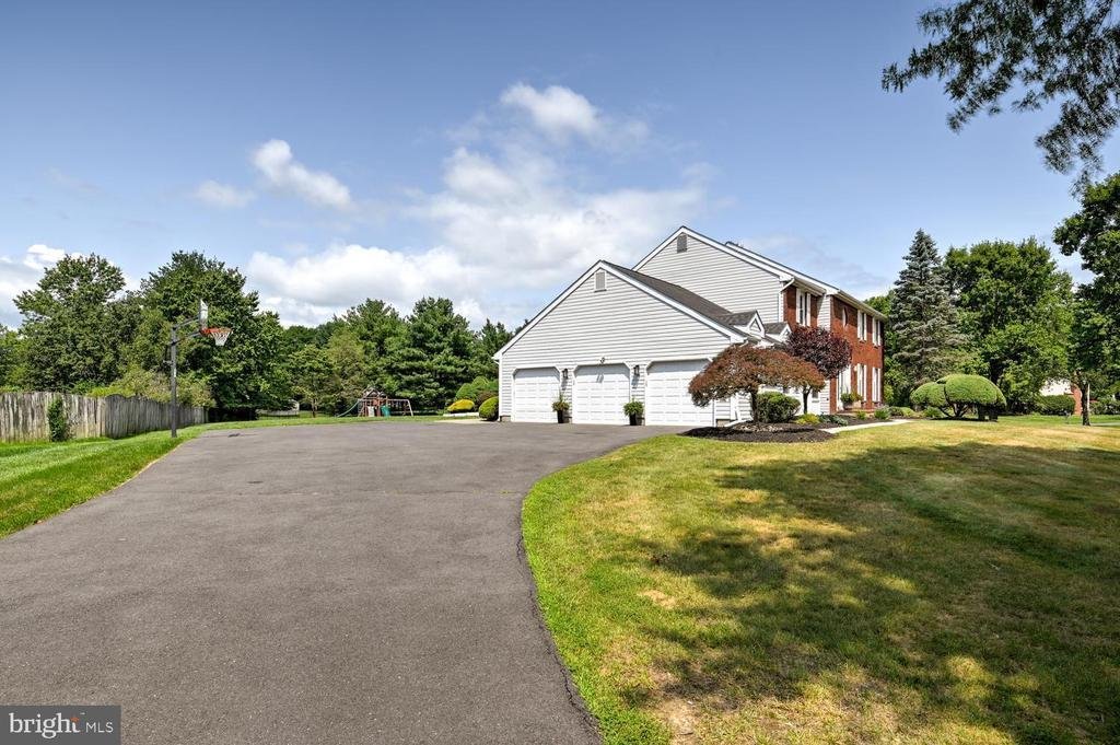 House in West Windsor Township, New Jersey, United States 5 - 18562600