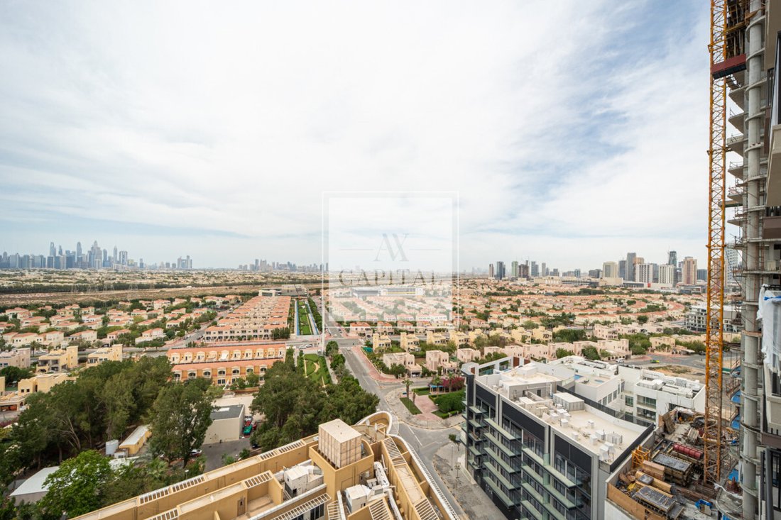 Apartment in Ud al Bayda, Dubai, United Arab Emirates 1 - 18563636