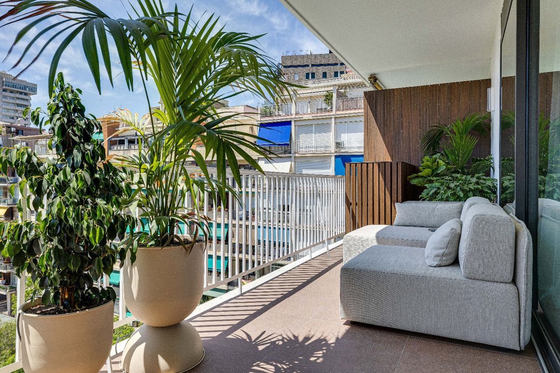 Apartment in Sarrià-Sant Gervasi, Barcelona, Spain 2 - 18558248