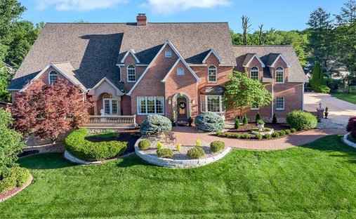 House in Edwardsville, Illinois, United States 1