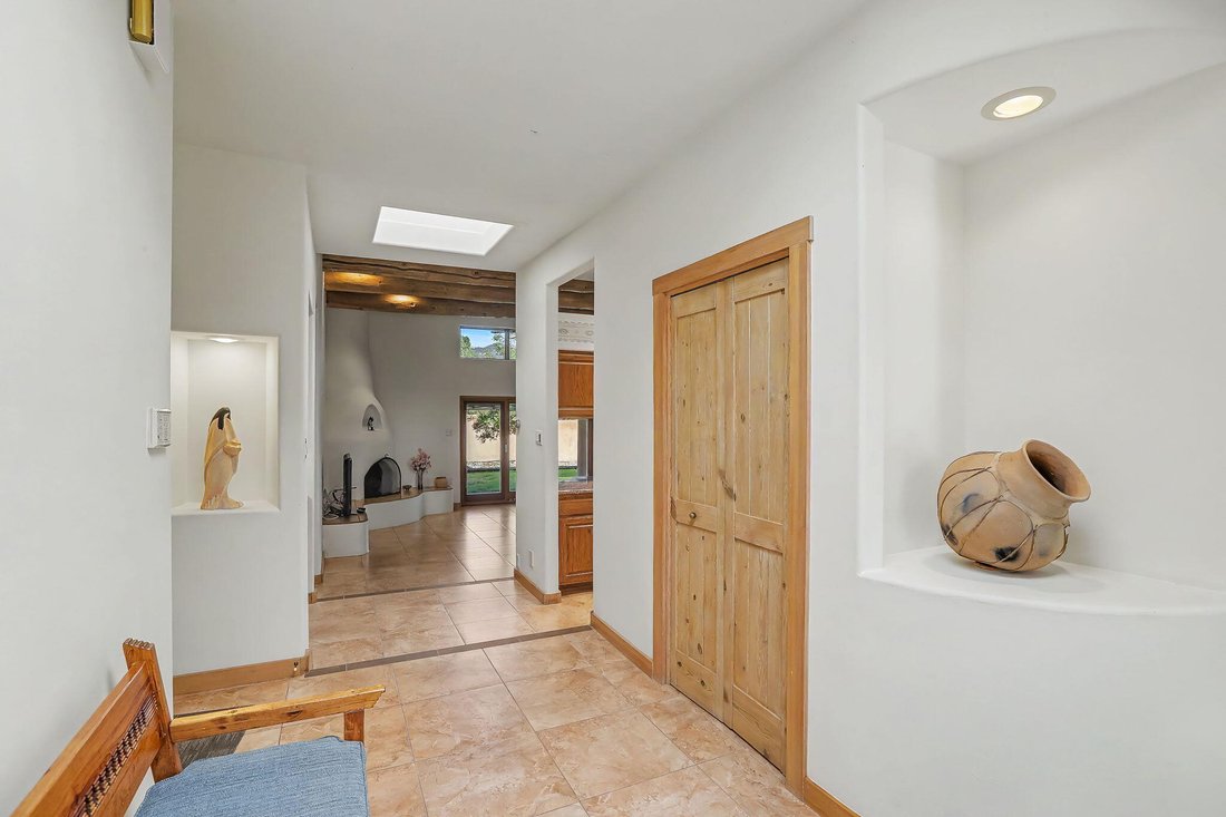 House in Albuquerque, New Mexico, United States 5 - 18560966